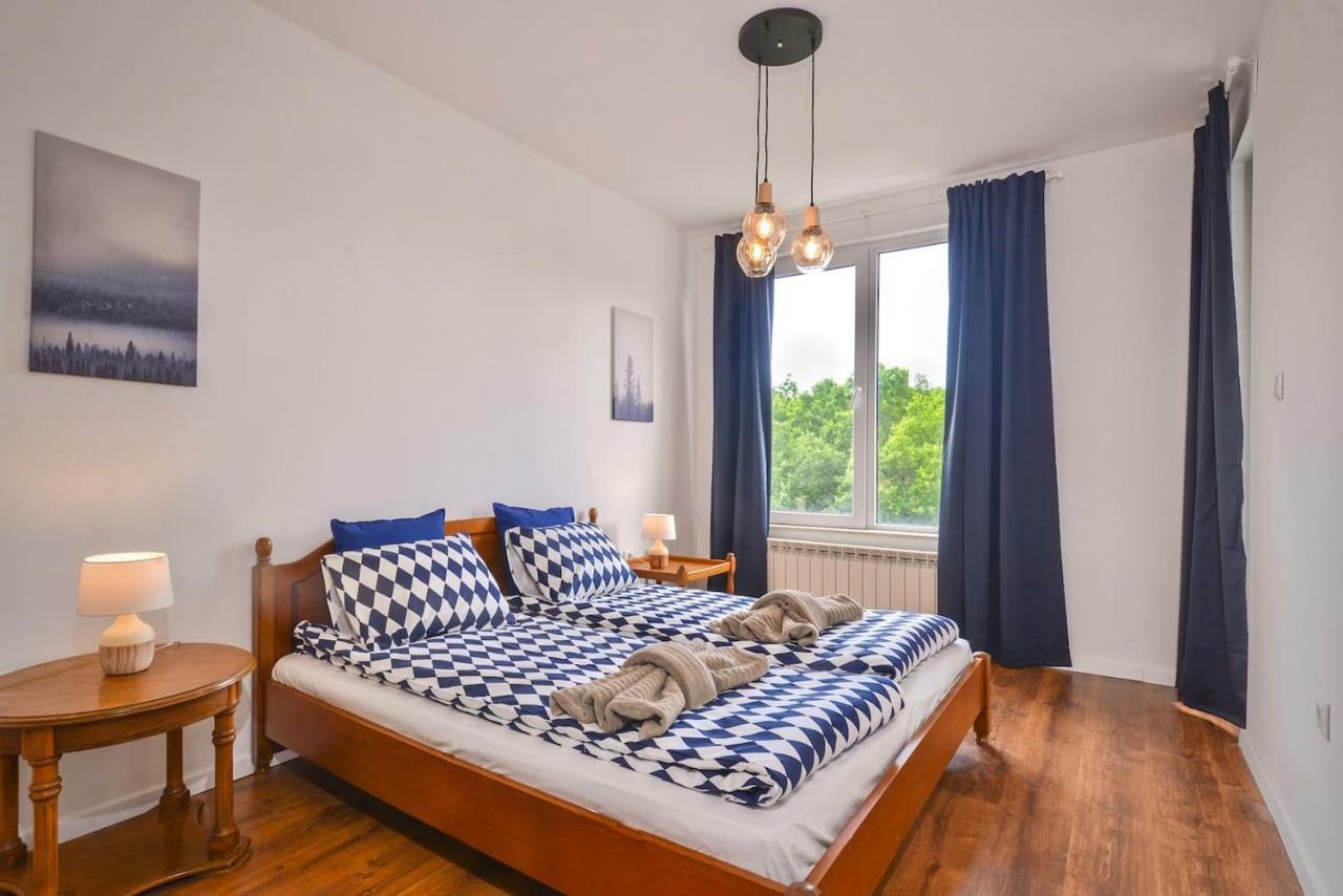South Park, Vitosha View, 2-Bdr, 2-Bthr Apartment By Flat Mаnager Sofia Luaran gambar